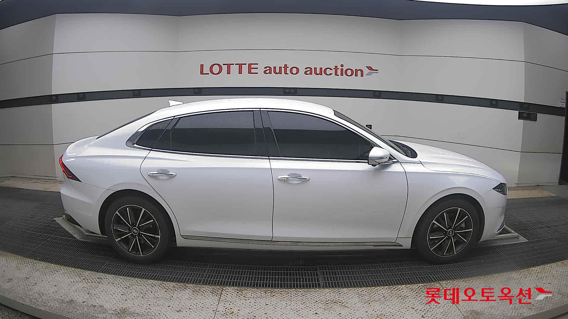 2022 - hyundai grandeur