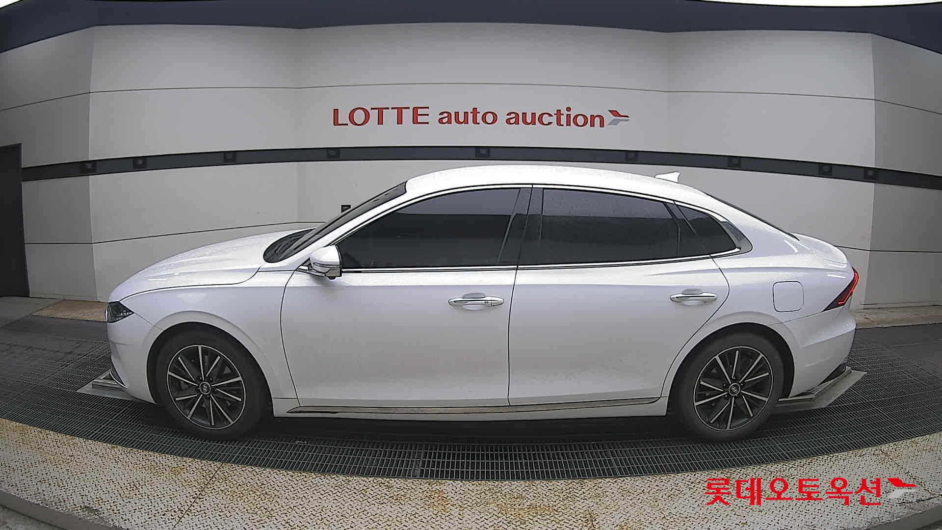 2022 - hyundai grandeur