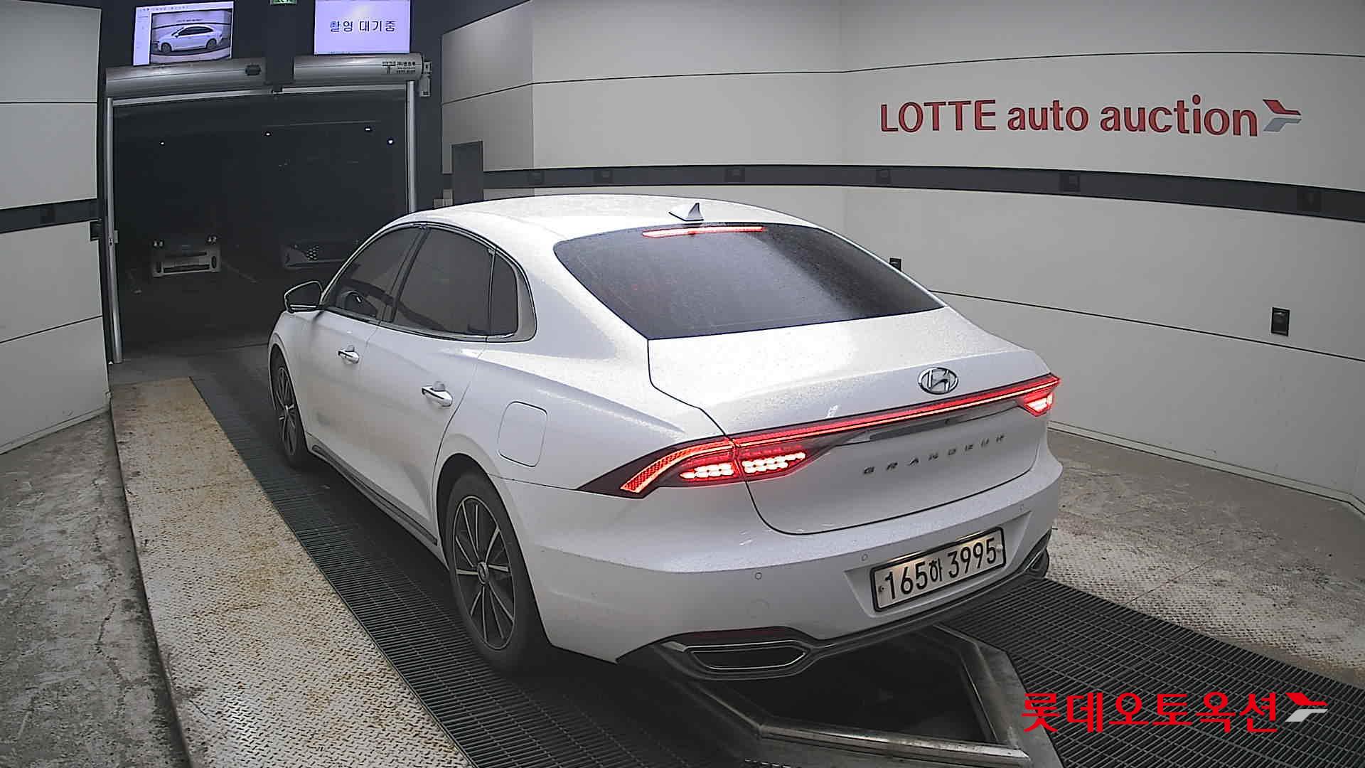 2022 - hyundai grandeur