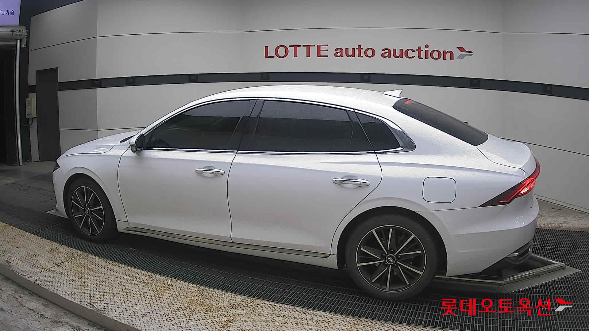 2022 - hyundai grandeur