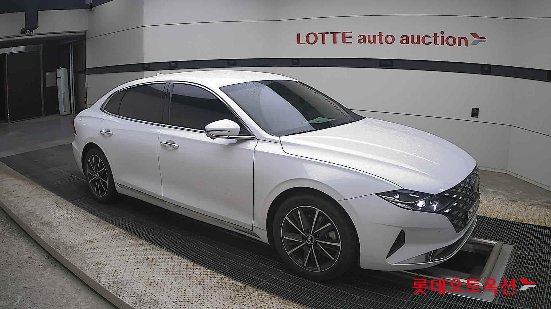 2022 - hyundai grandeur