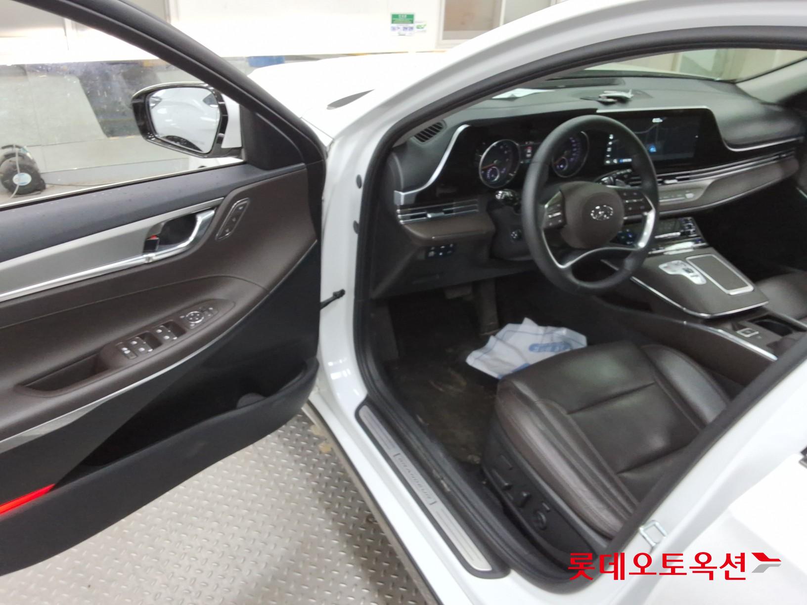 2022 - hyundai grandeur