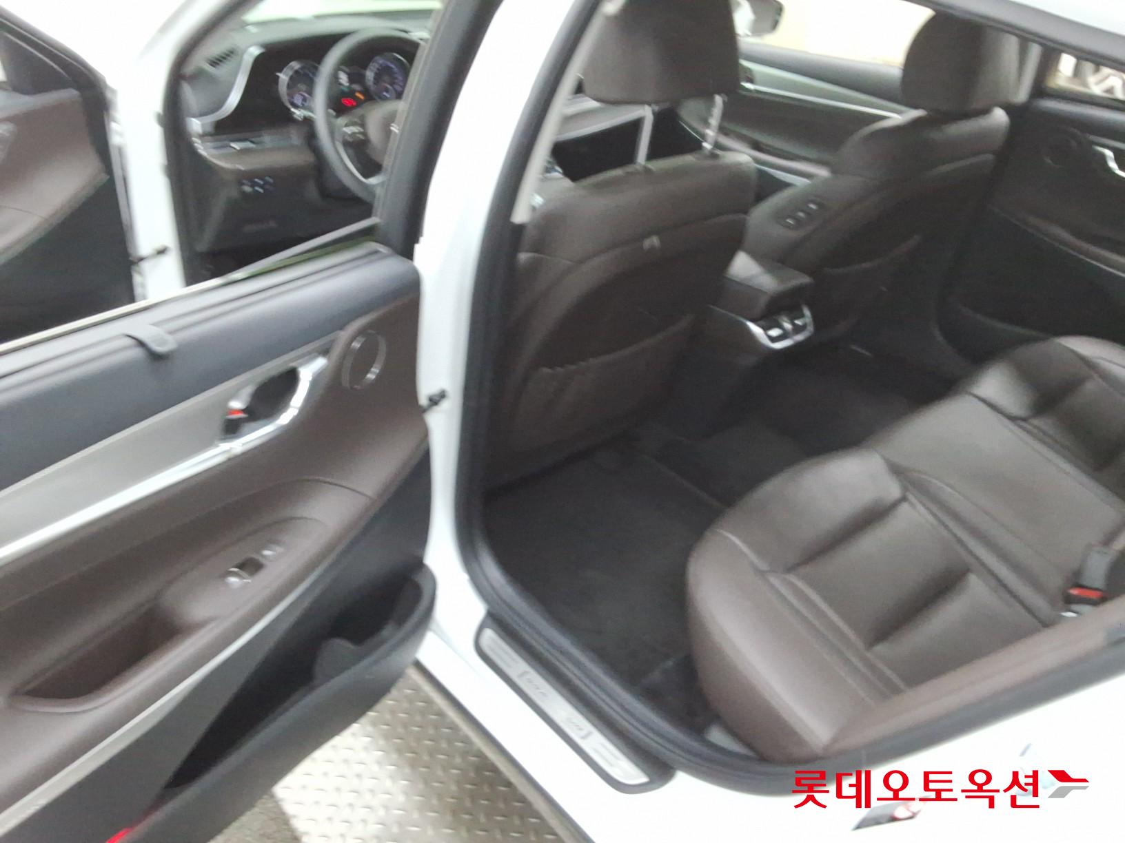 2022 - hyundai grandeur