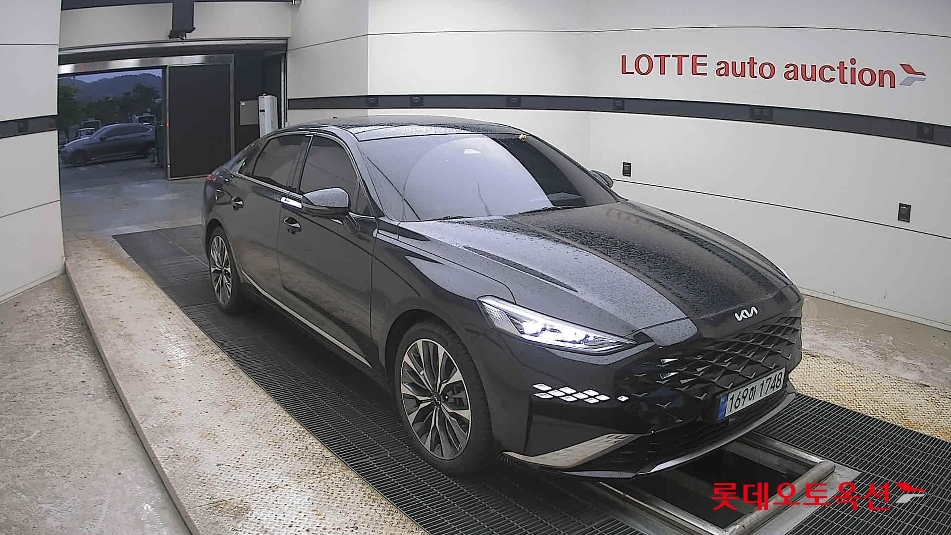 2022 - kia k8