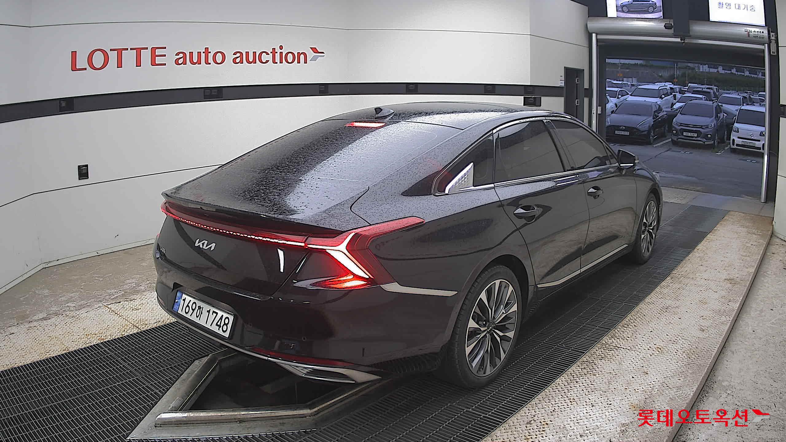 2022 - kia k8
