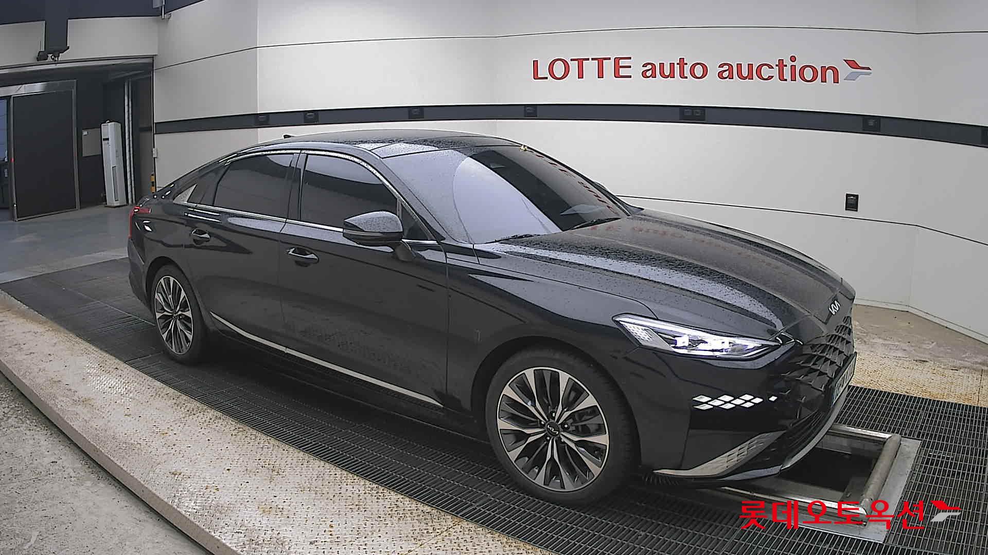 2022 - kia k8