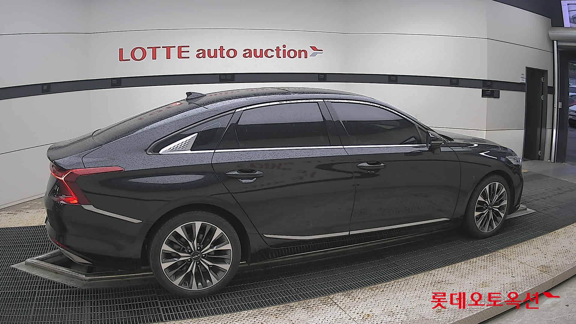 2022 - kia k8