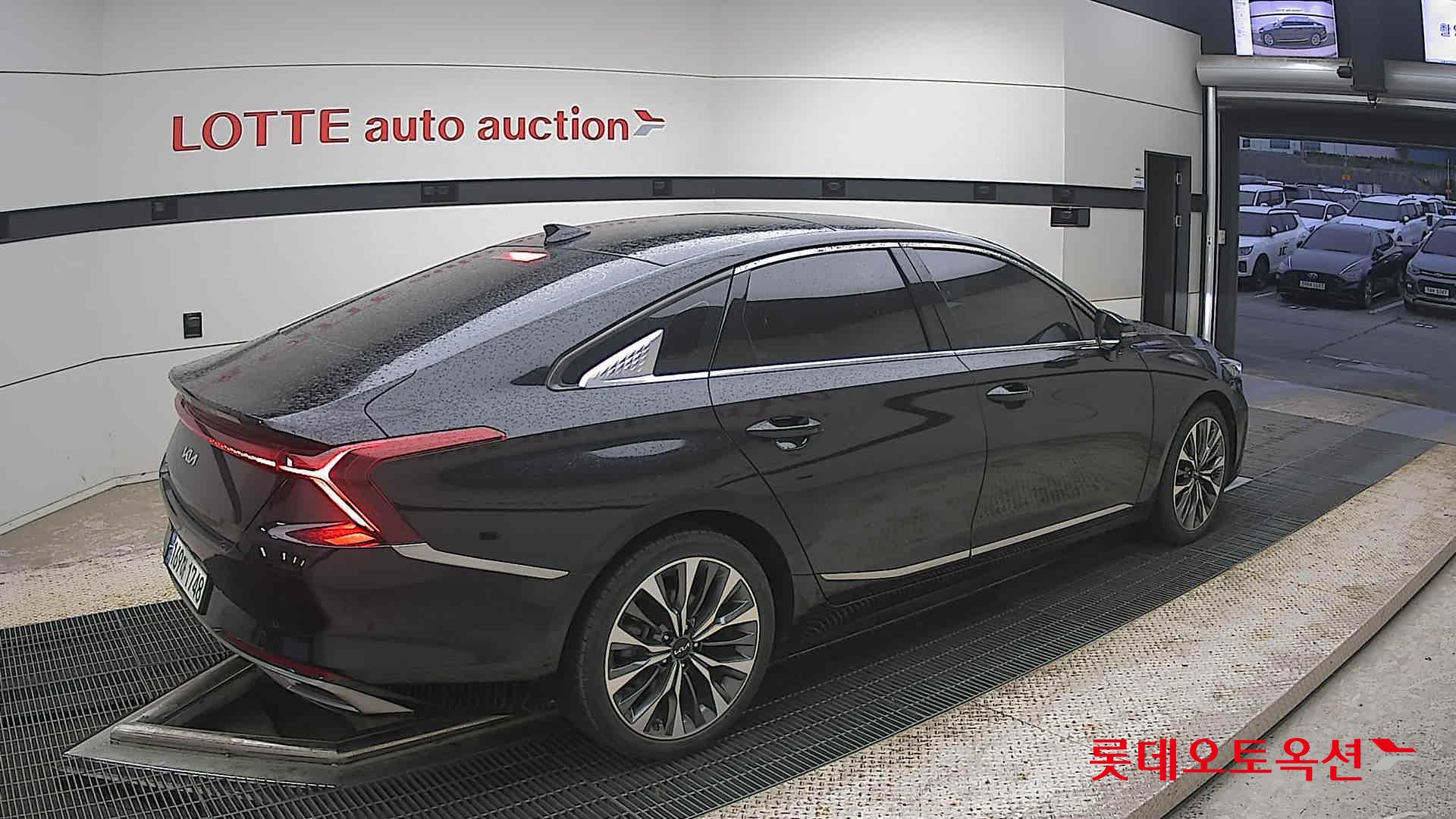 2022 - kia k8