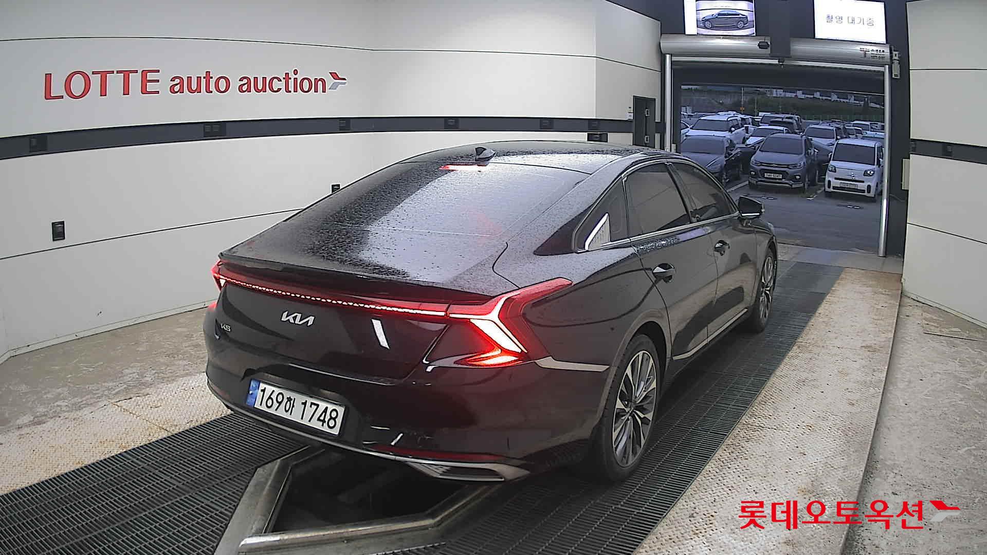 2022 - kia k8
