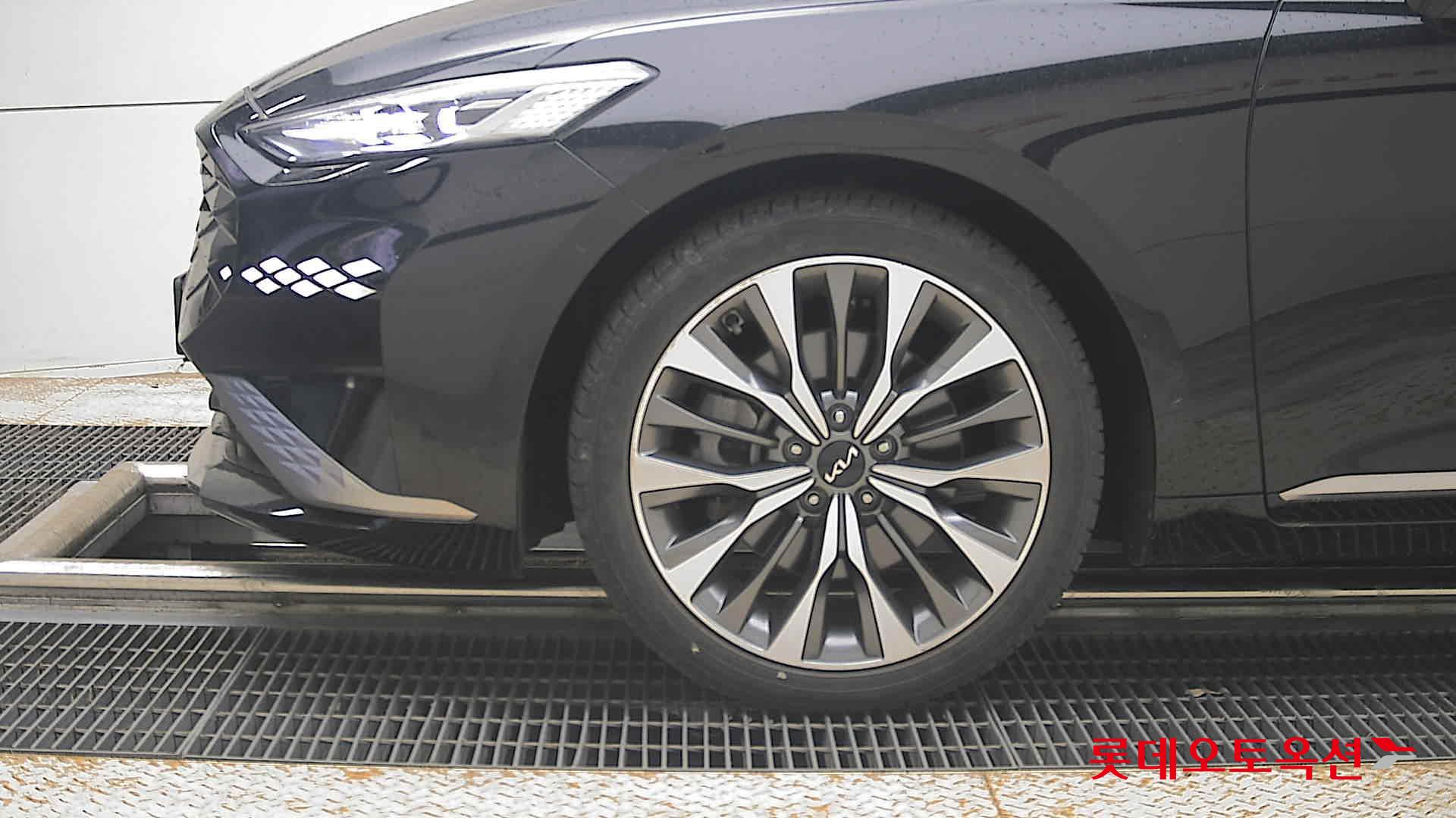 2022 - kia k8