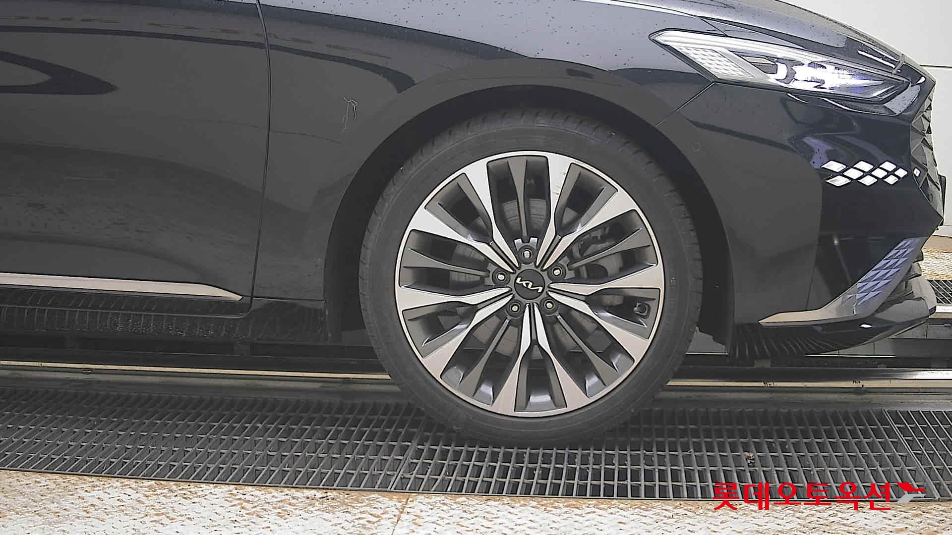 2022 - kia k8