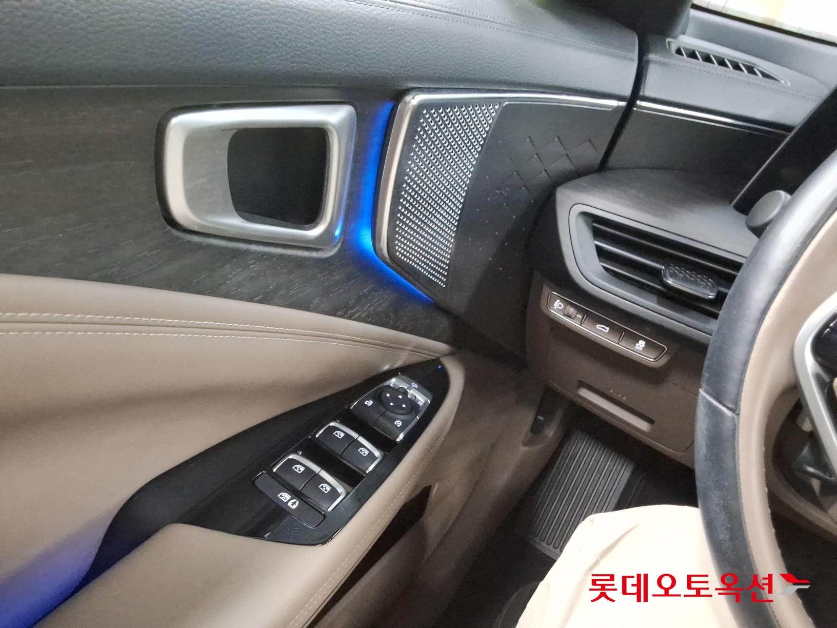 2022 - kia k8