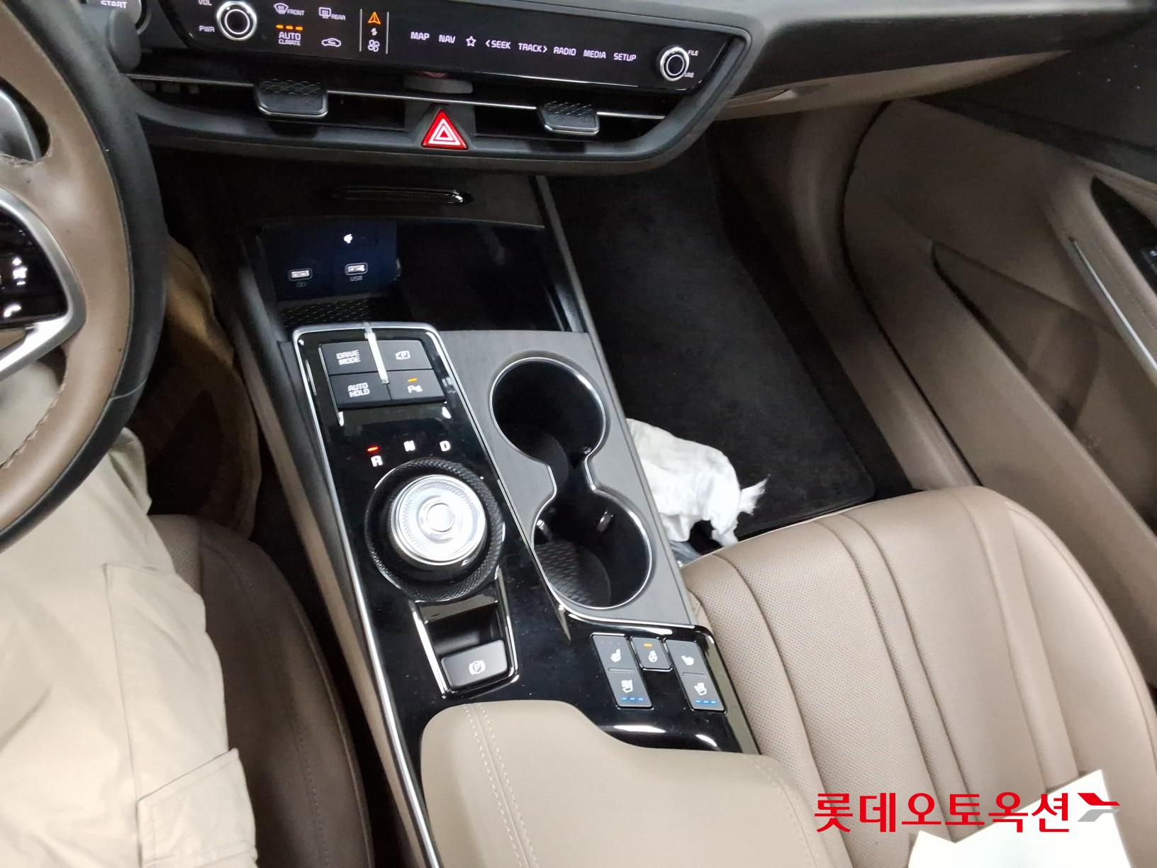 2022 - kia k8
