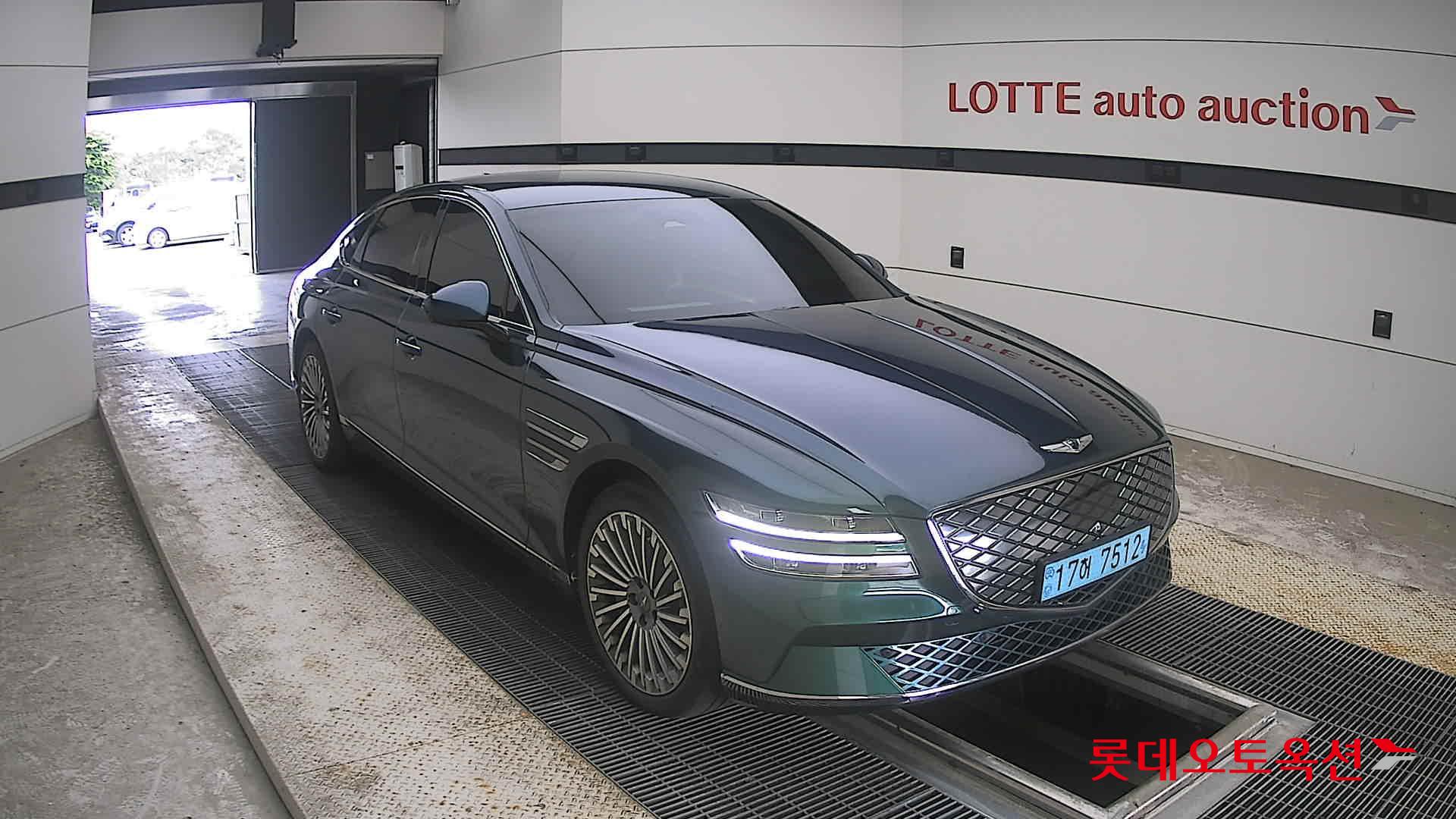 2022 - genesis g80