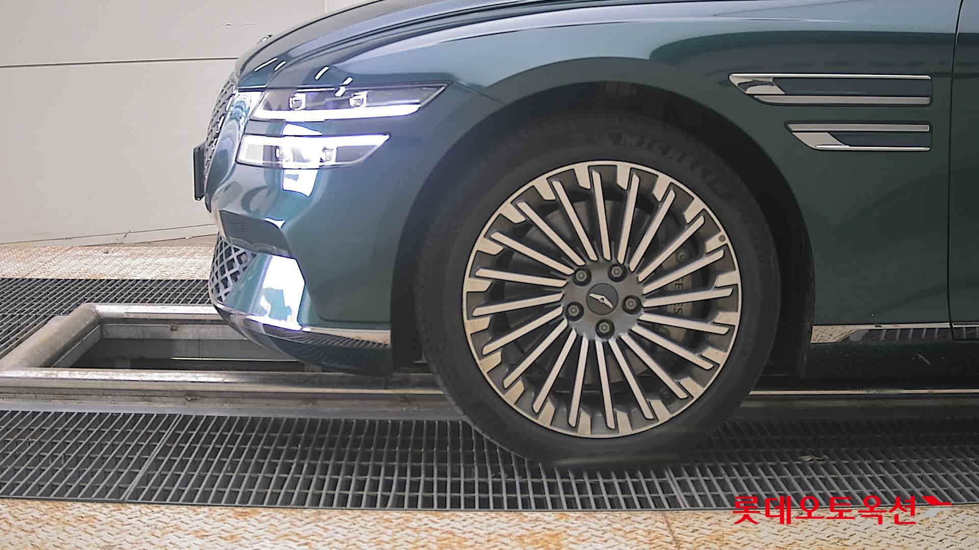 2022 - genesis g80