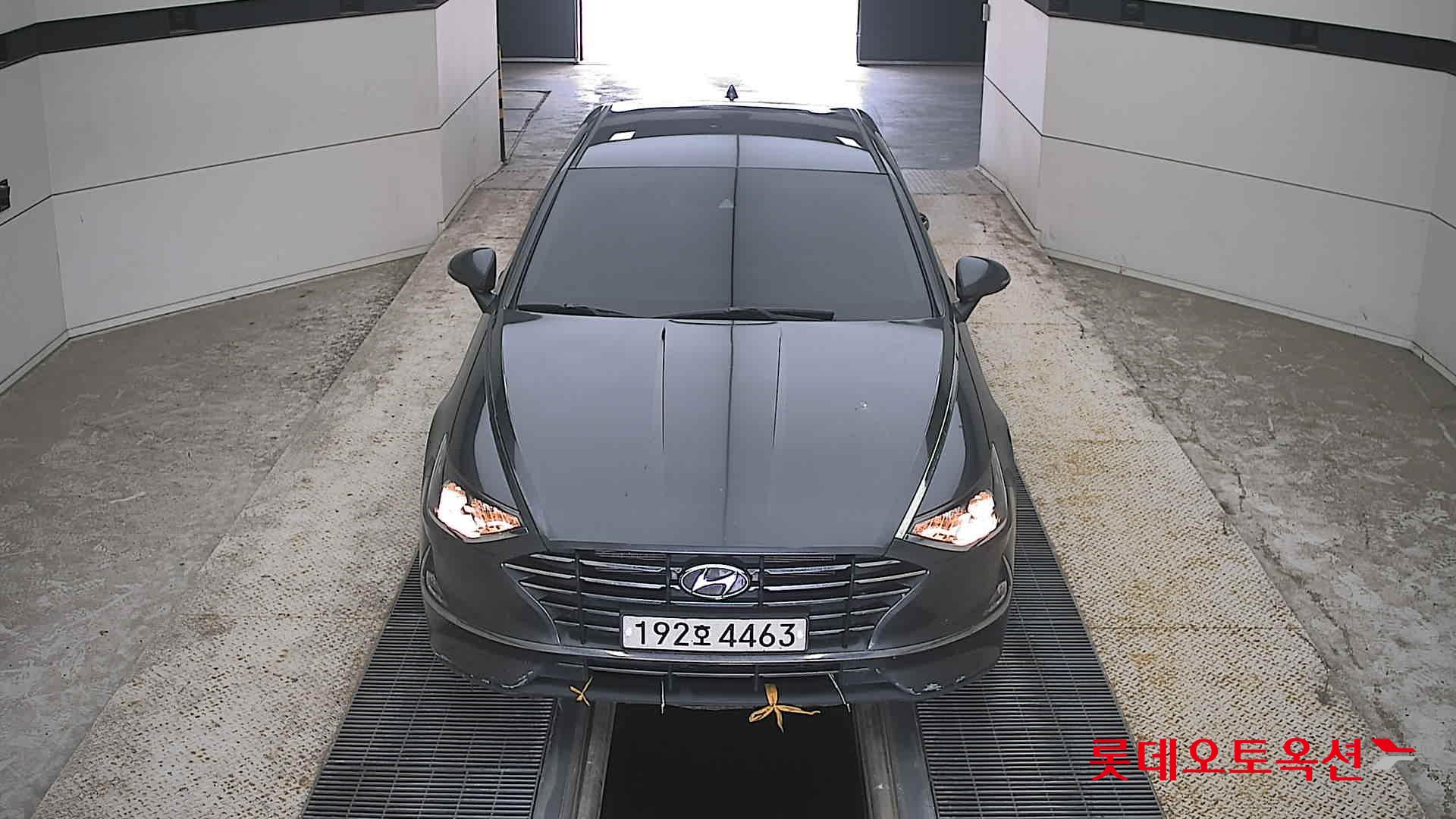 SONATA DN8 ()