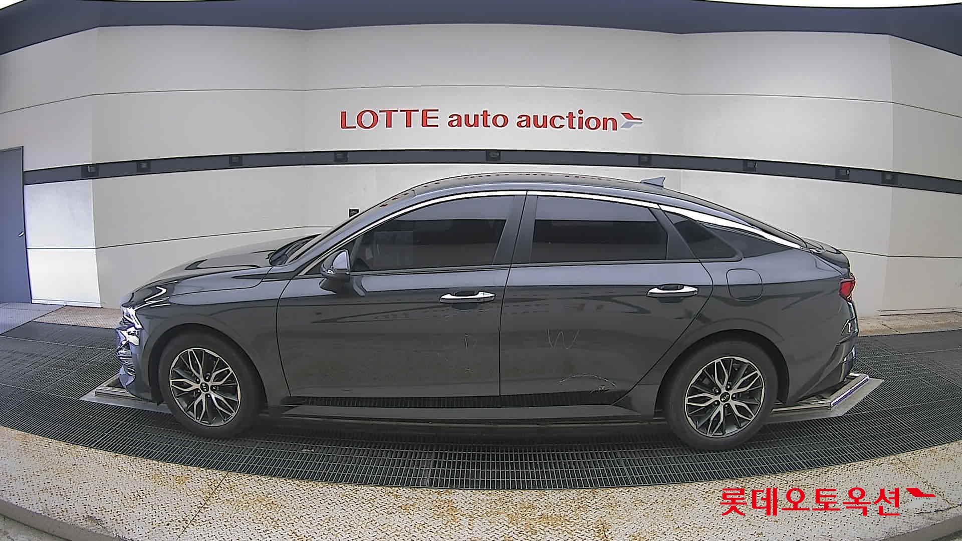2021 - kia k5