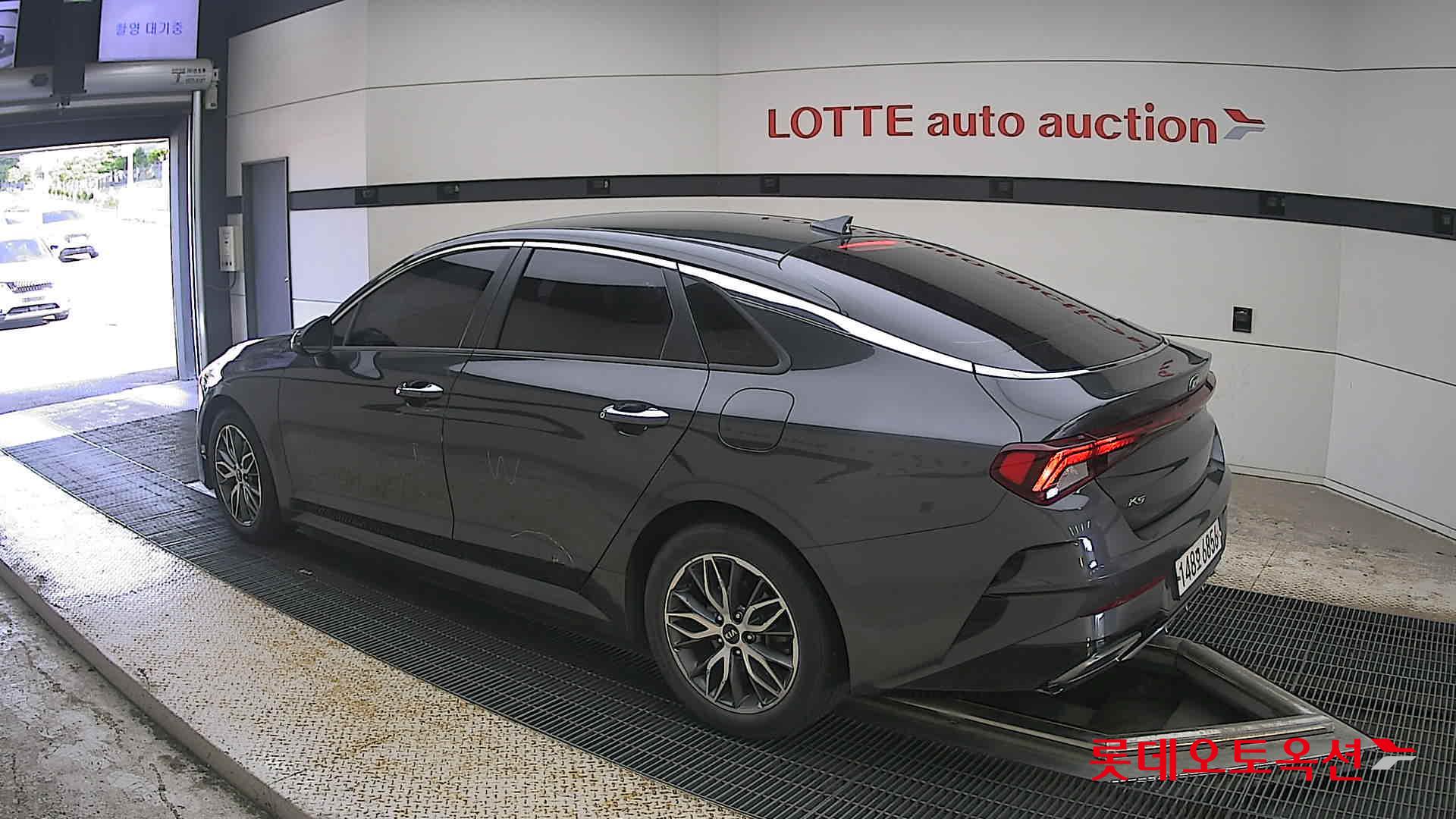 2021 - kia k5
