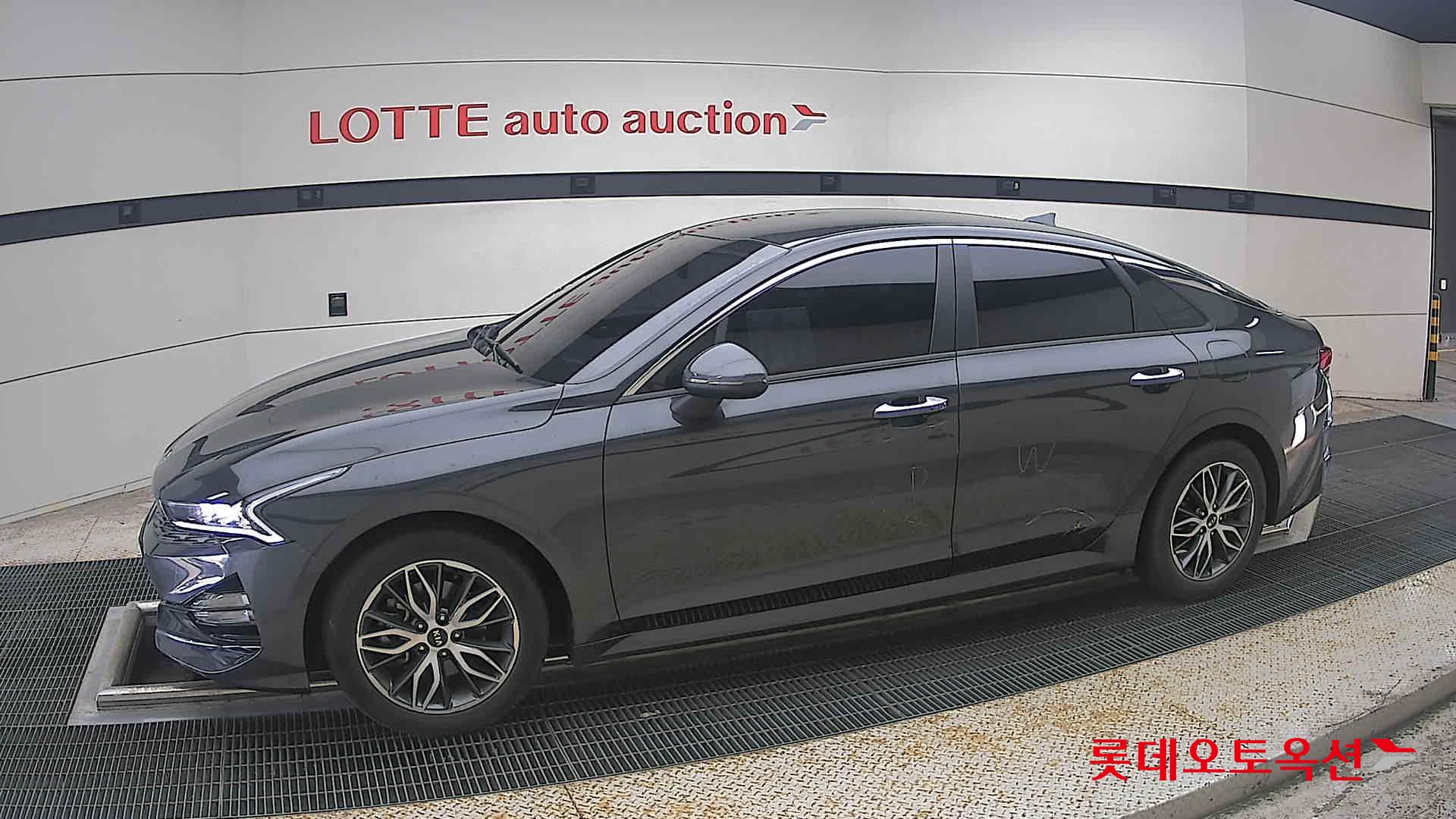 2021 - kia k5