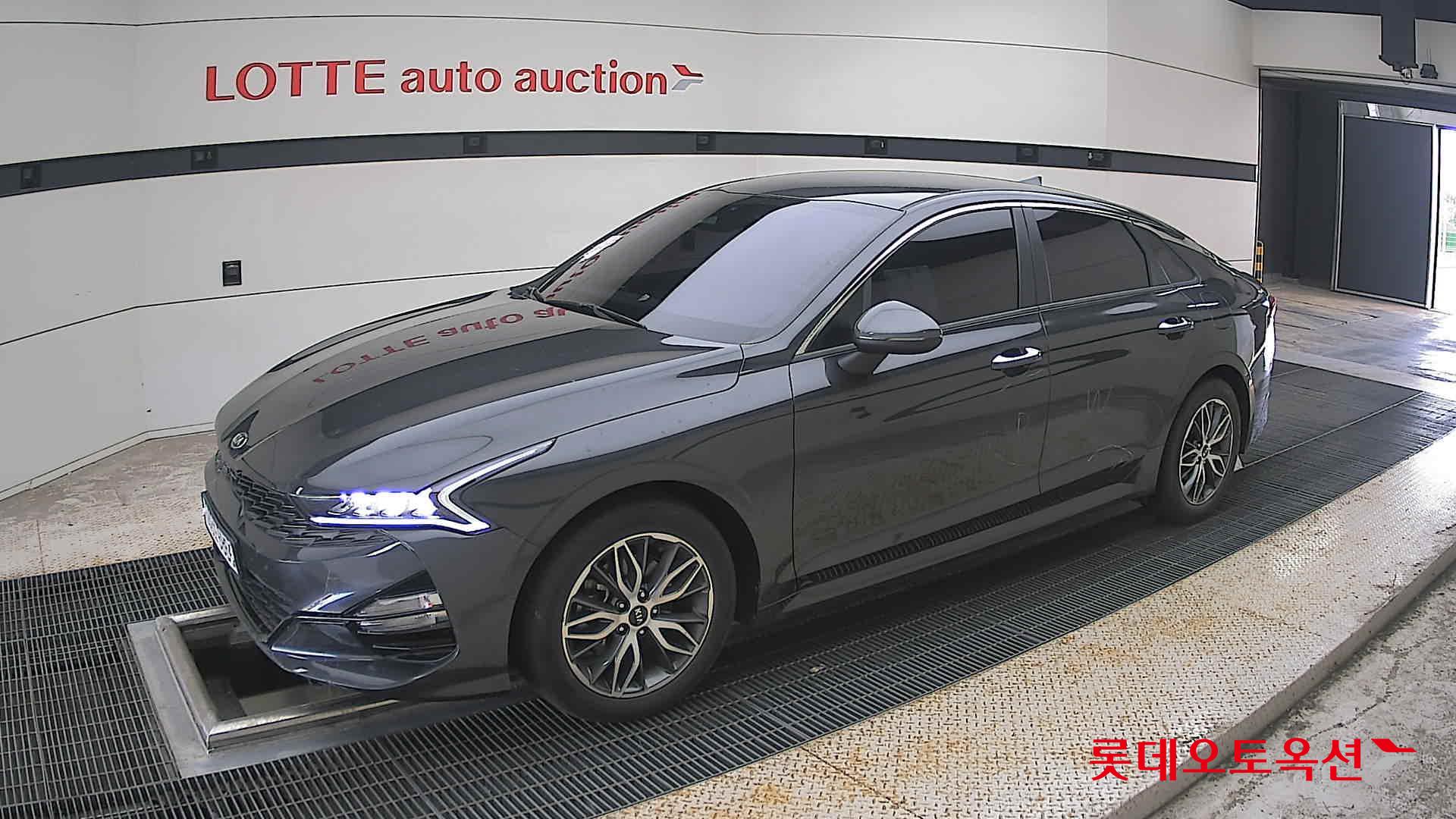 2021 - kia k5