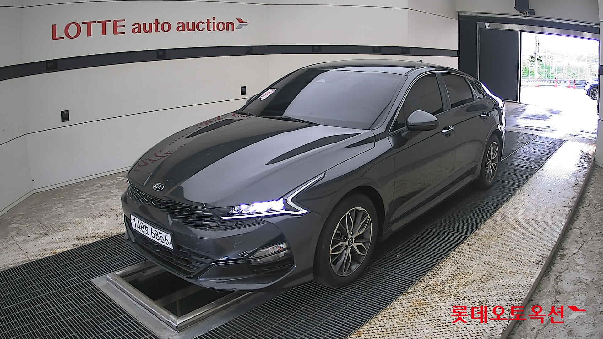 2021 - kia k5