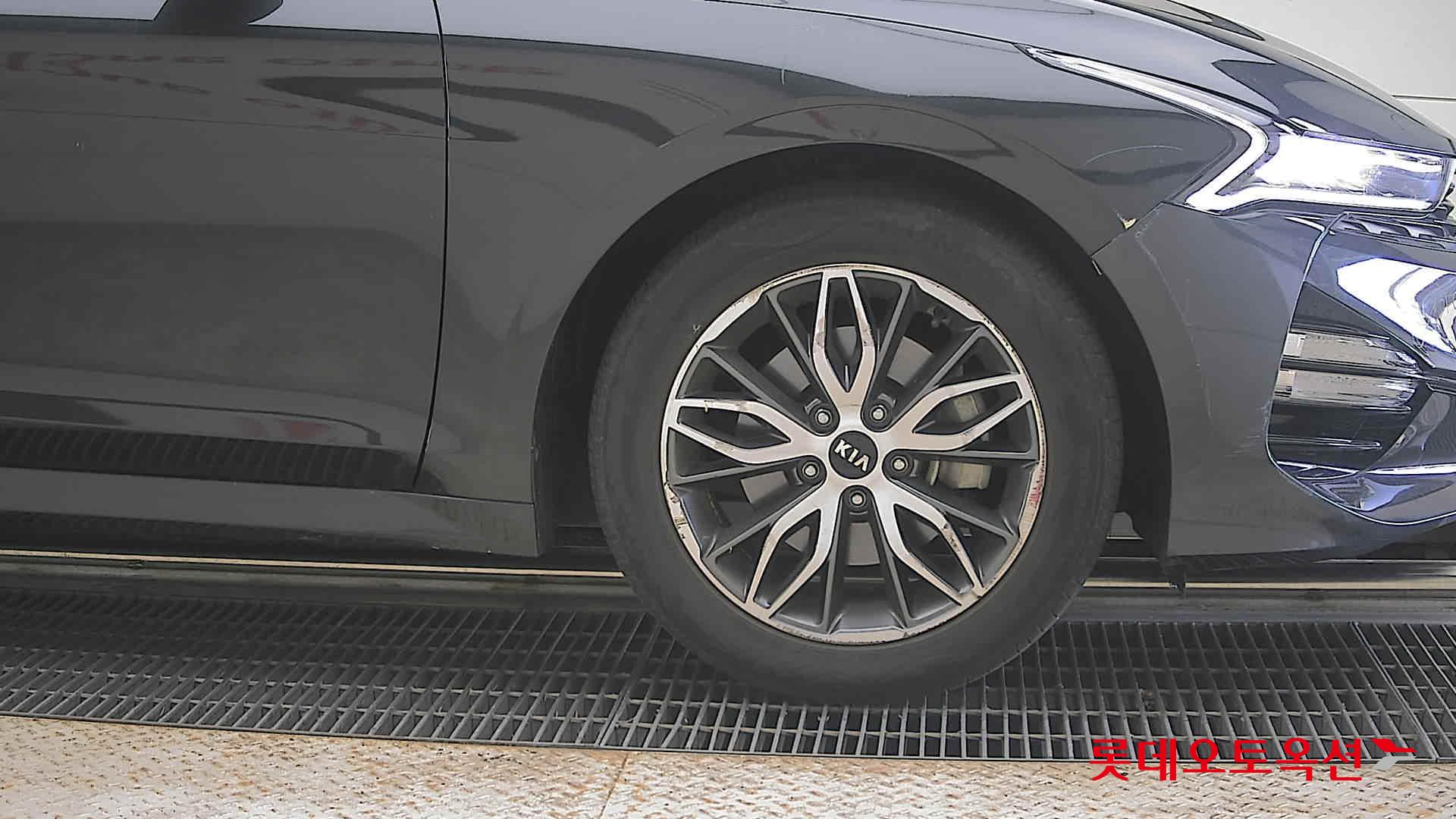 2021 - kia k5