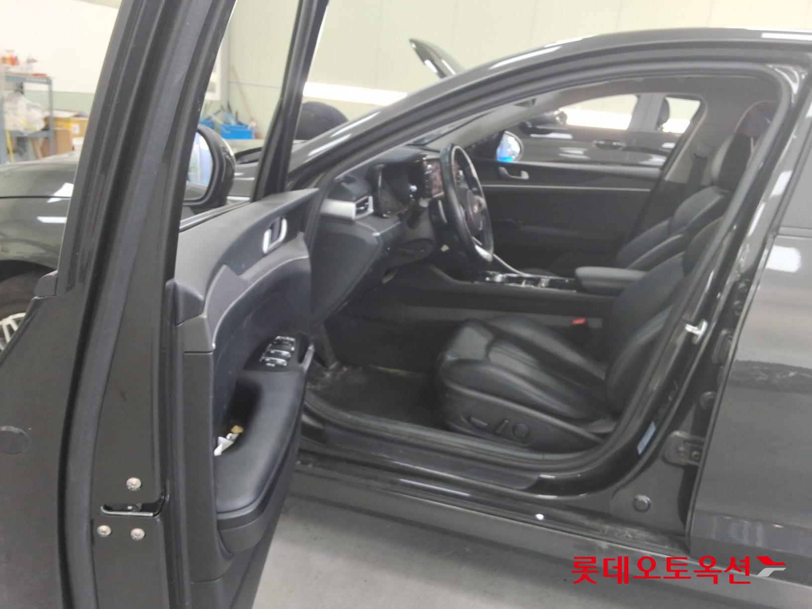 2021 - kia k5