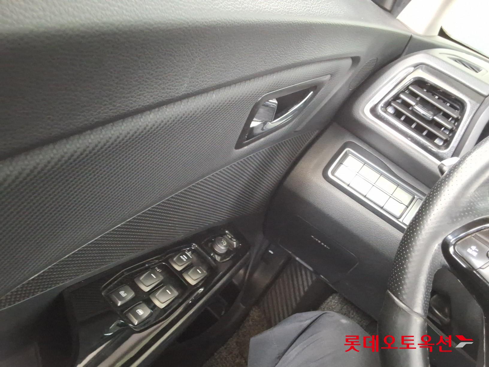 2022 - ssangyong tivoli