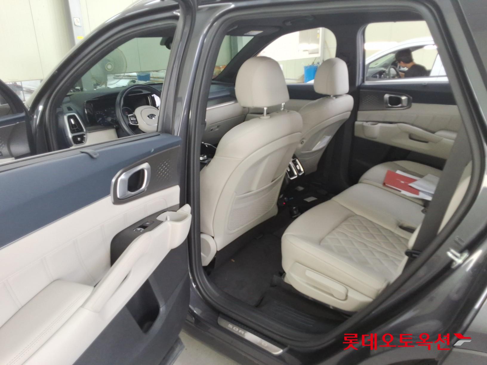 2021 - kia sorento