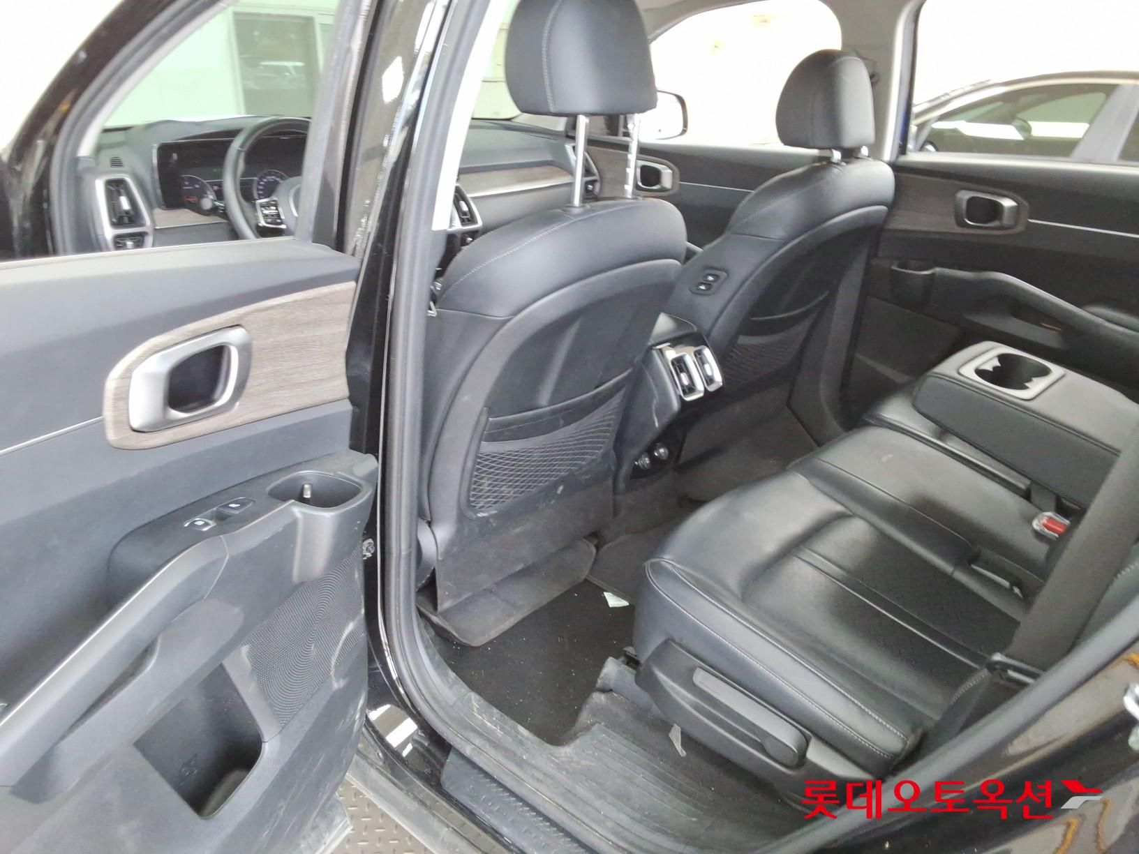 2021 - kia sorento