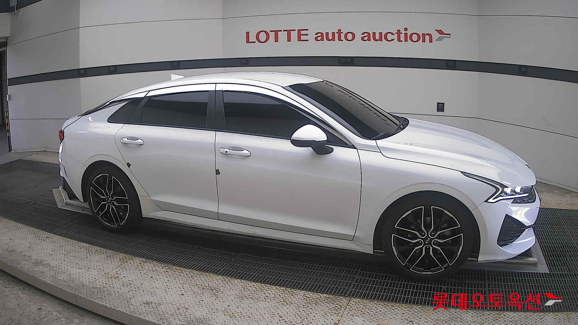 2020 - kia k5