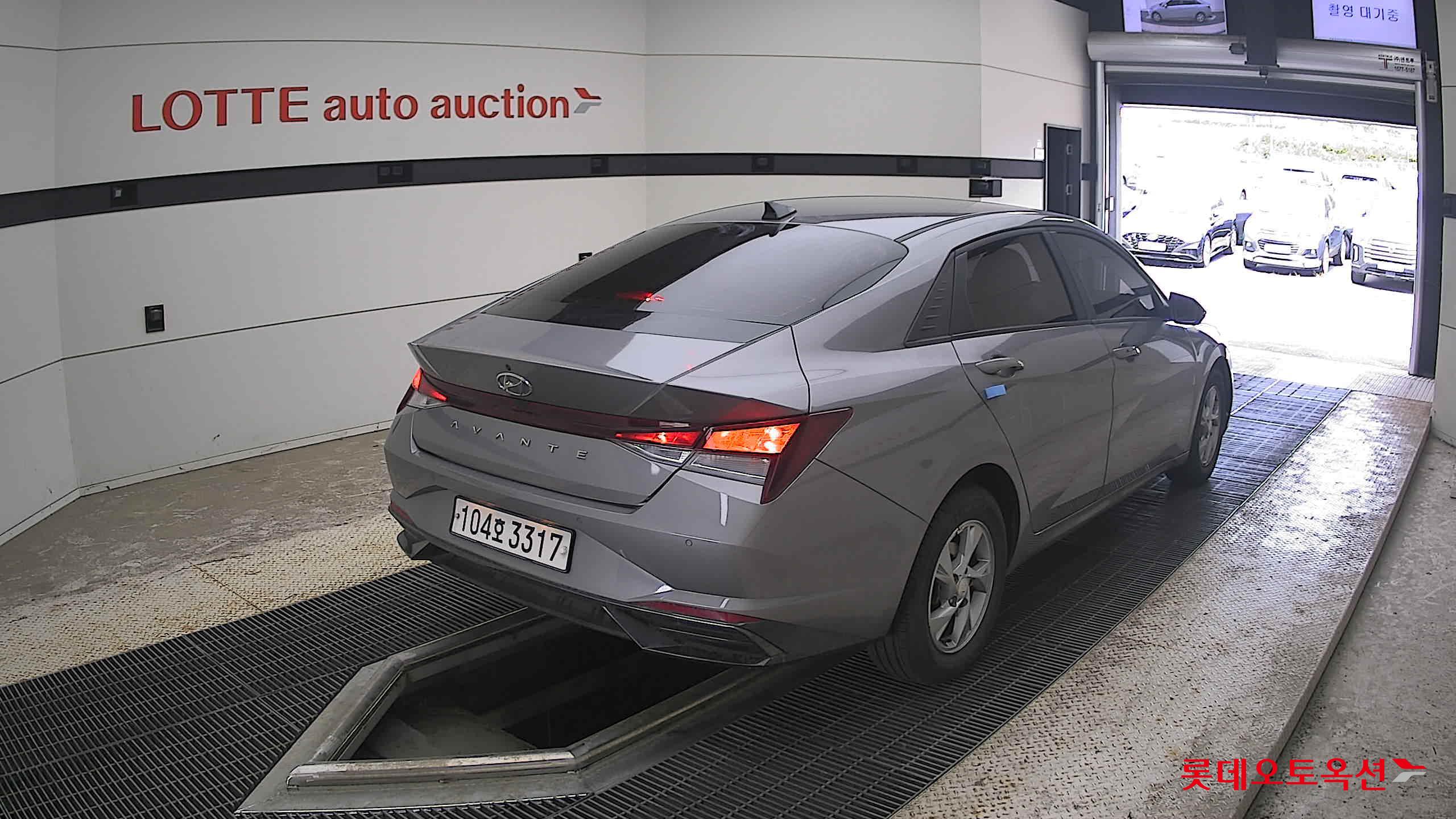 2021 - hyundai avante