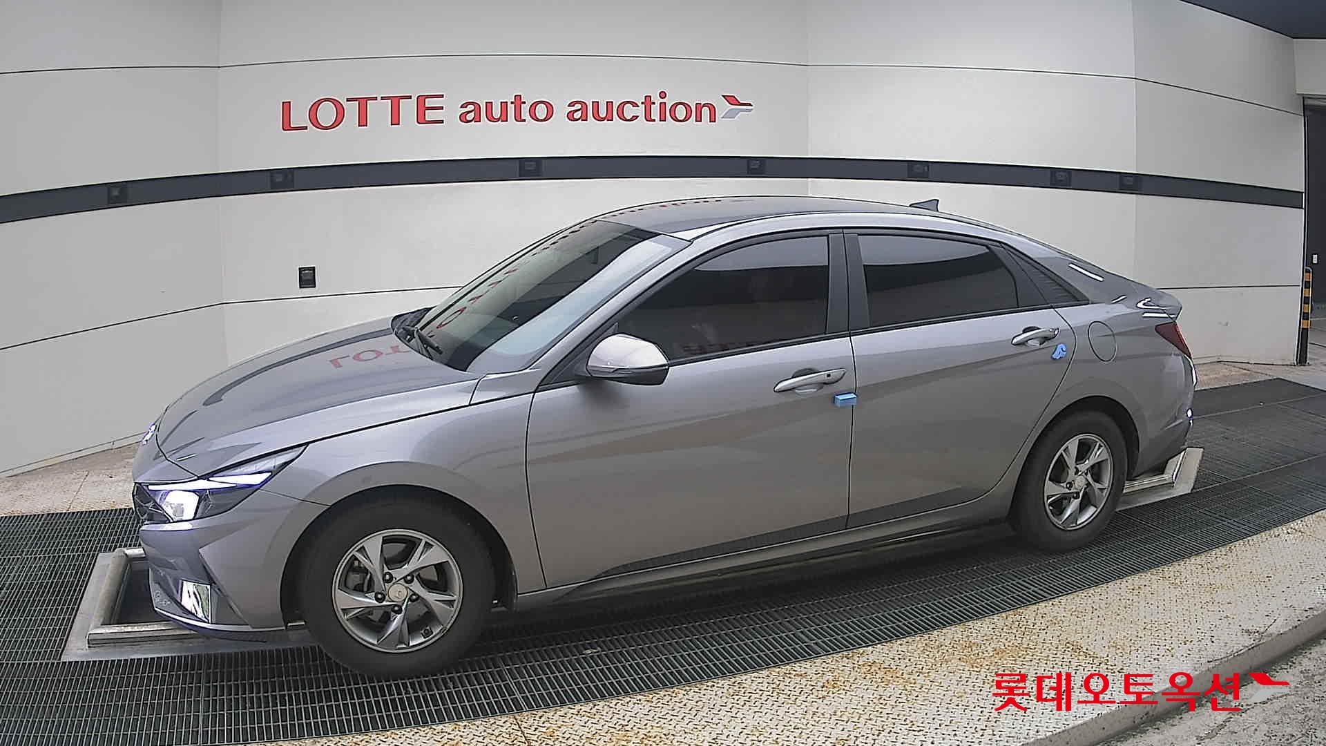 2021 - hyundai avante