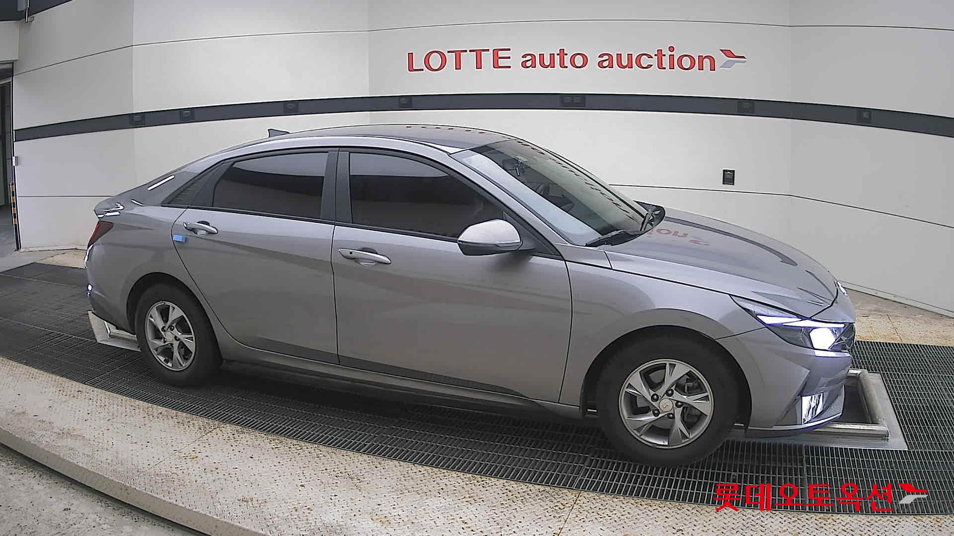 2021 - hyundai avante