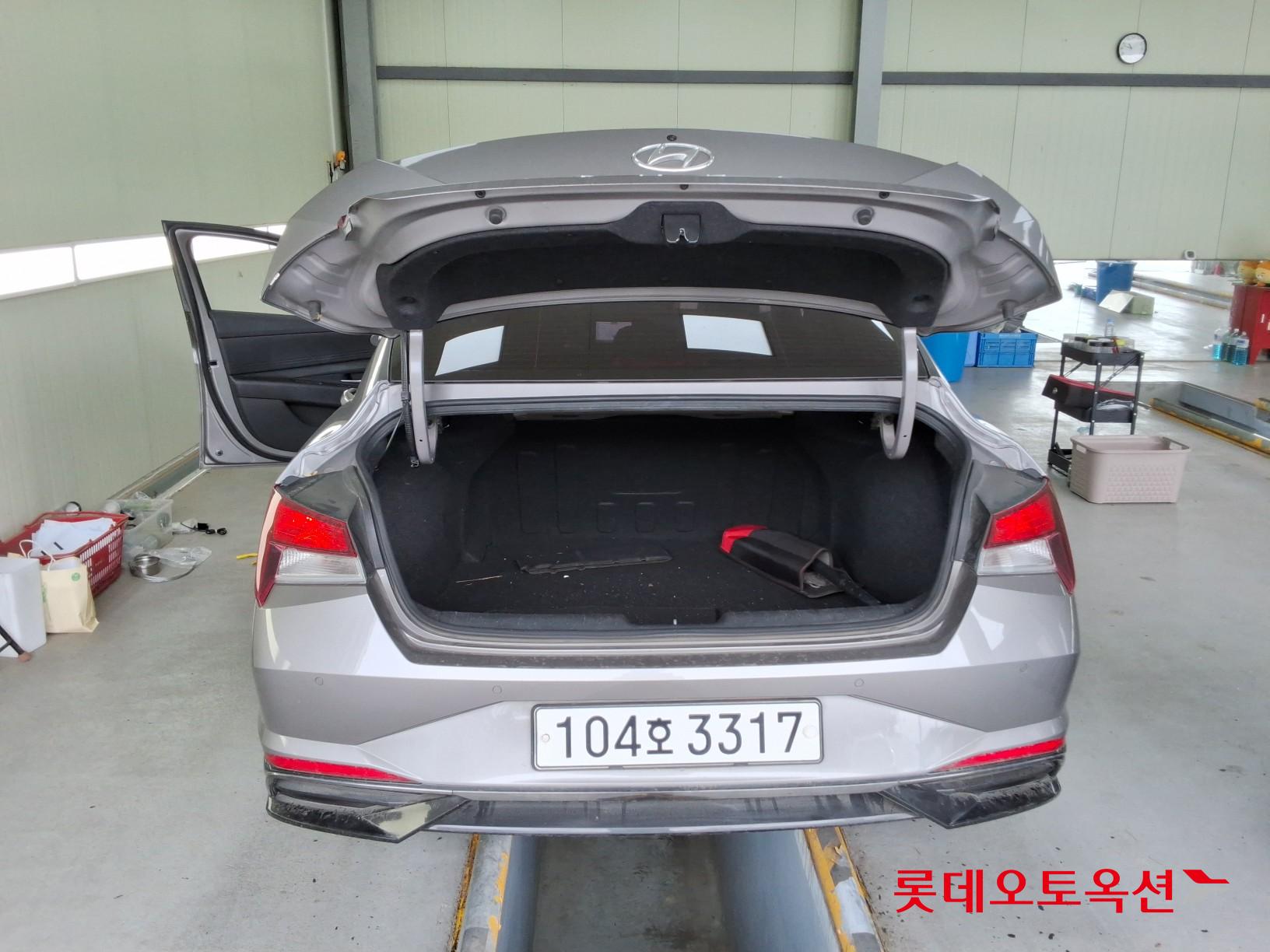 2021 - hyundai avante
