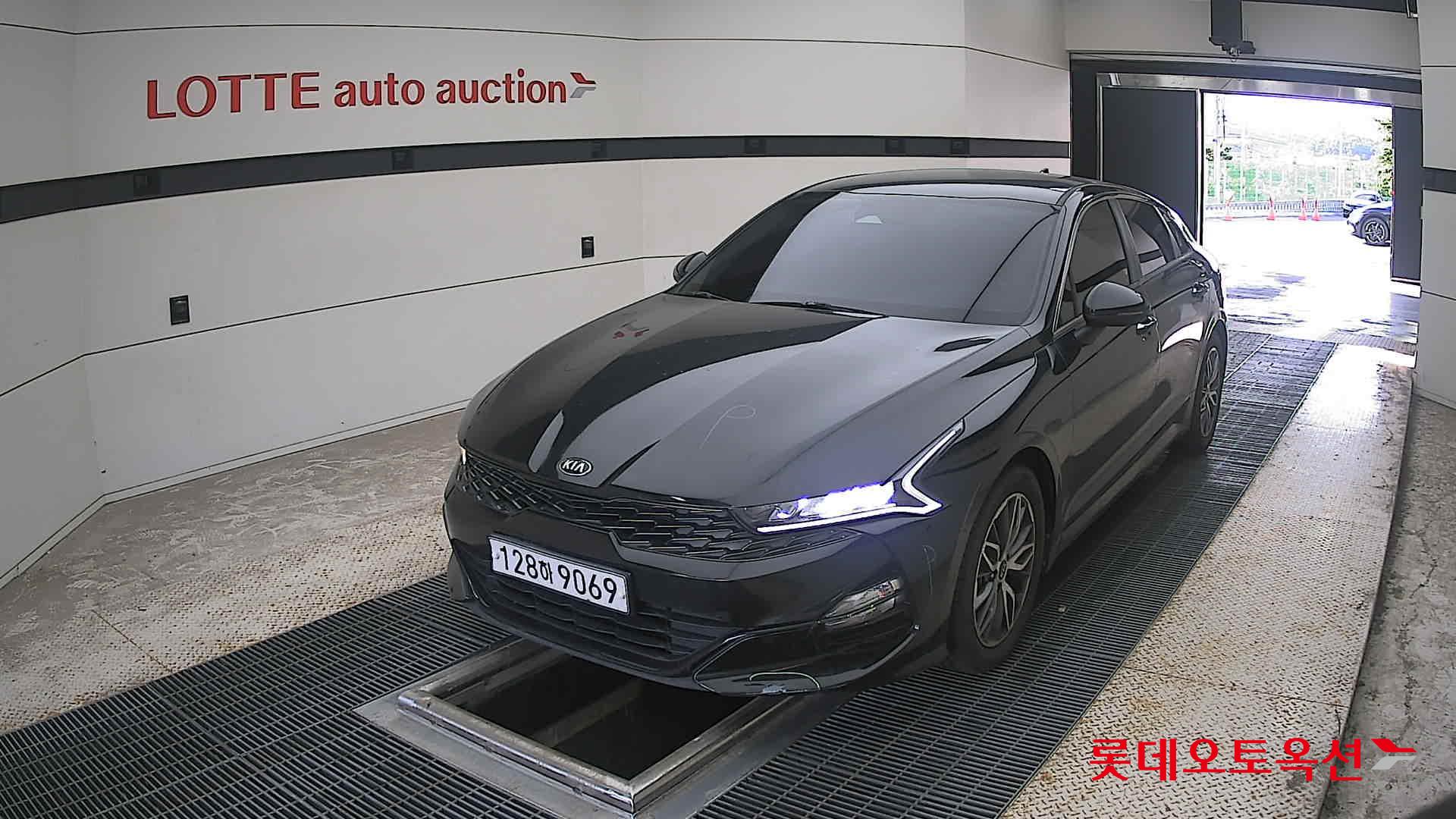 2020 - kia k5