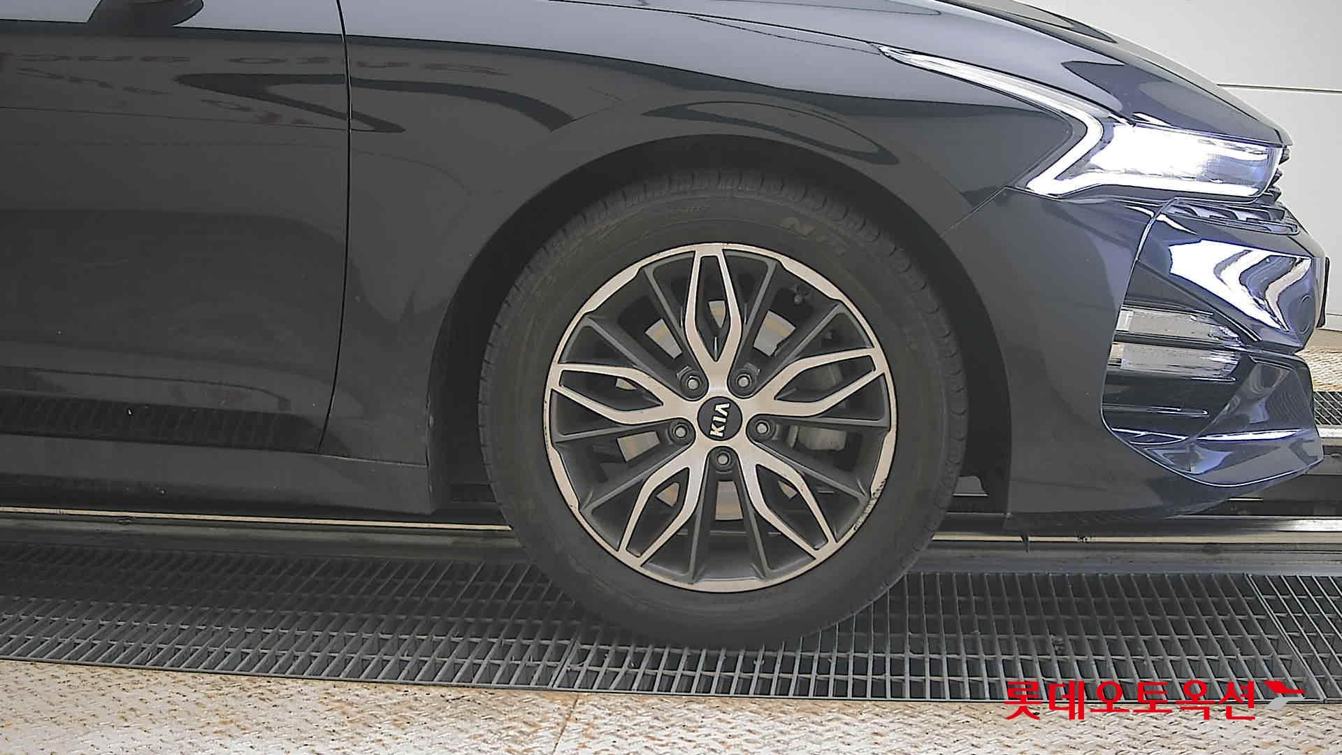 2020 - kia k5