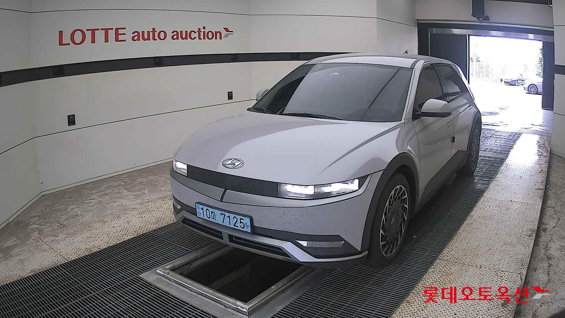 2023 - hyundai ioniq