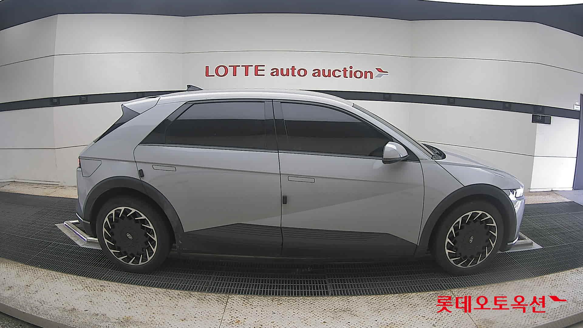 2023 - hyundai ioniq