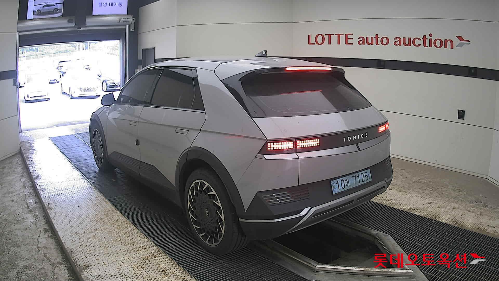 2023 - hyundai ioniq