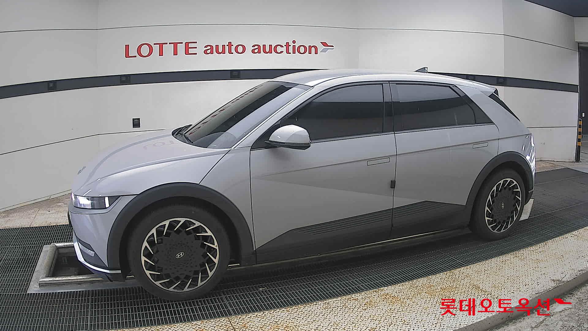2023 - hyundai ioniq