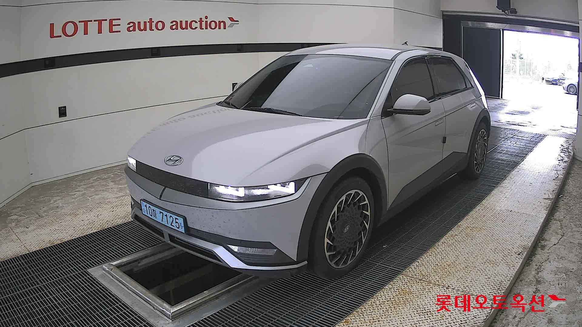 2023 - hyundai ioniq