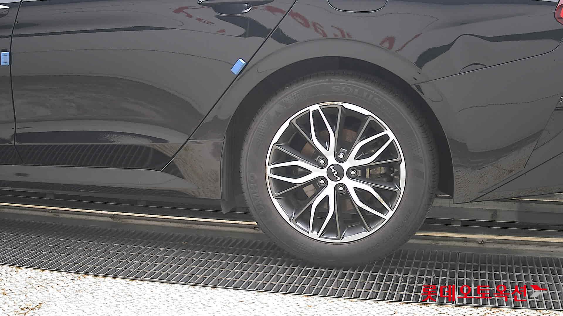 2022 - kia k5