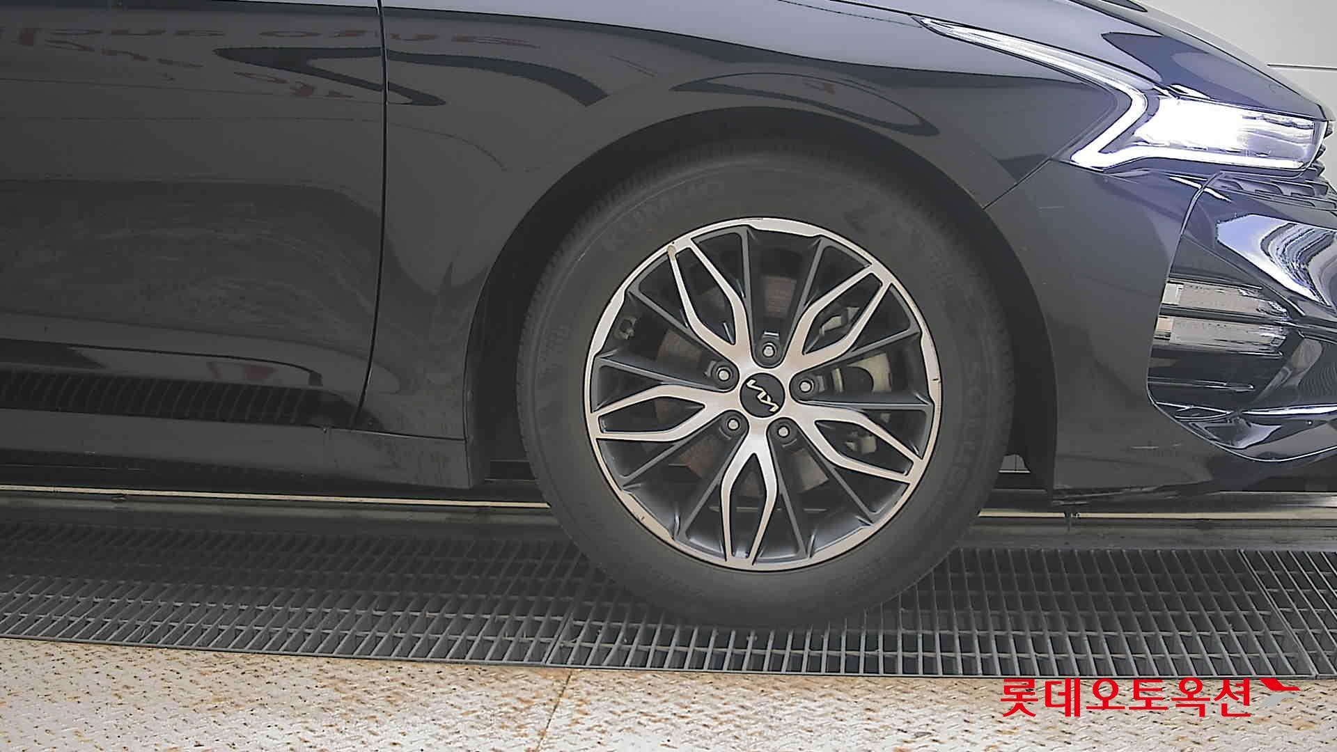 2022 - kia k5