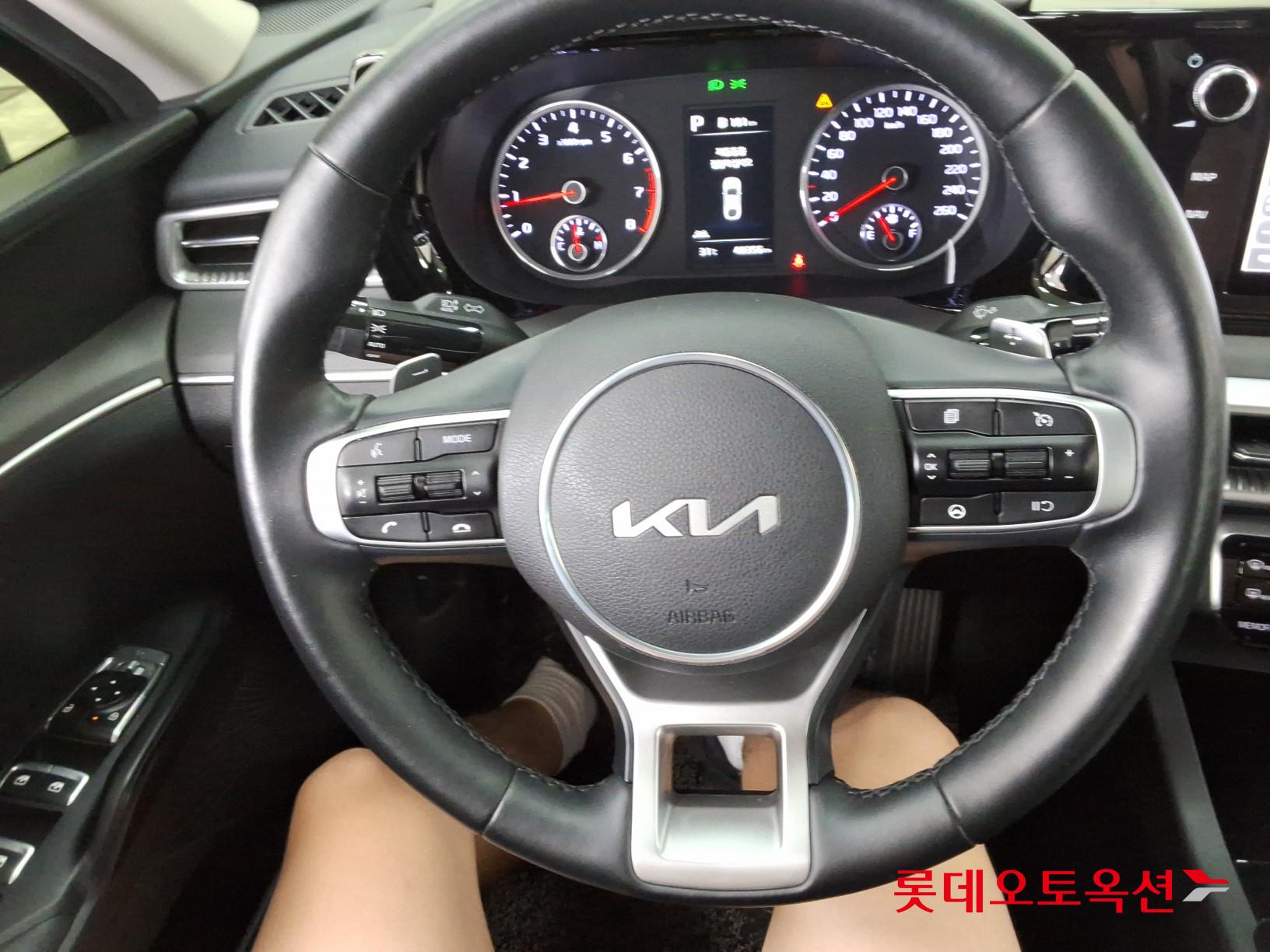 2022 - kia k5