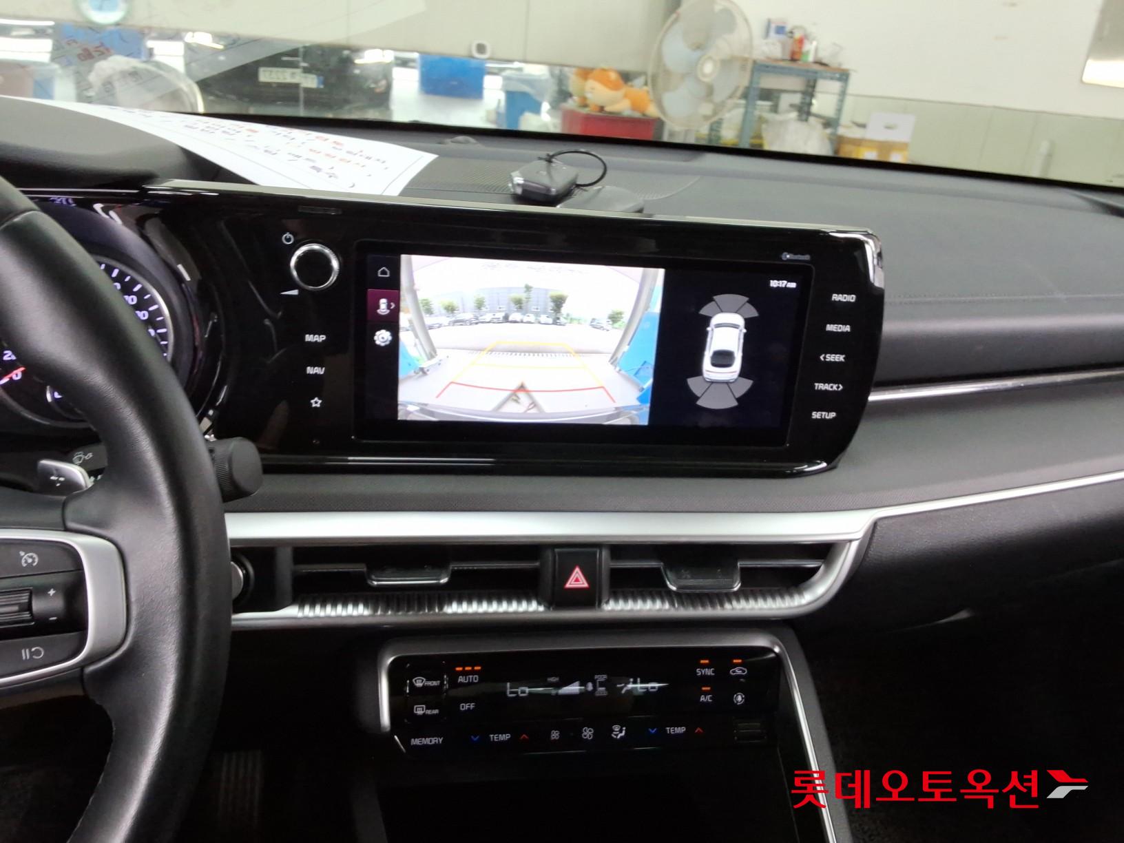 2022 - kia k5