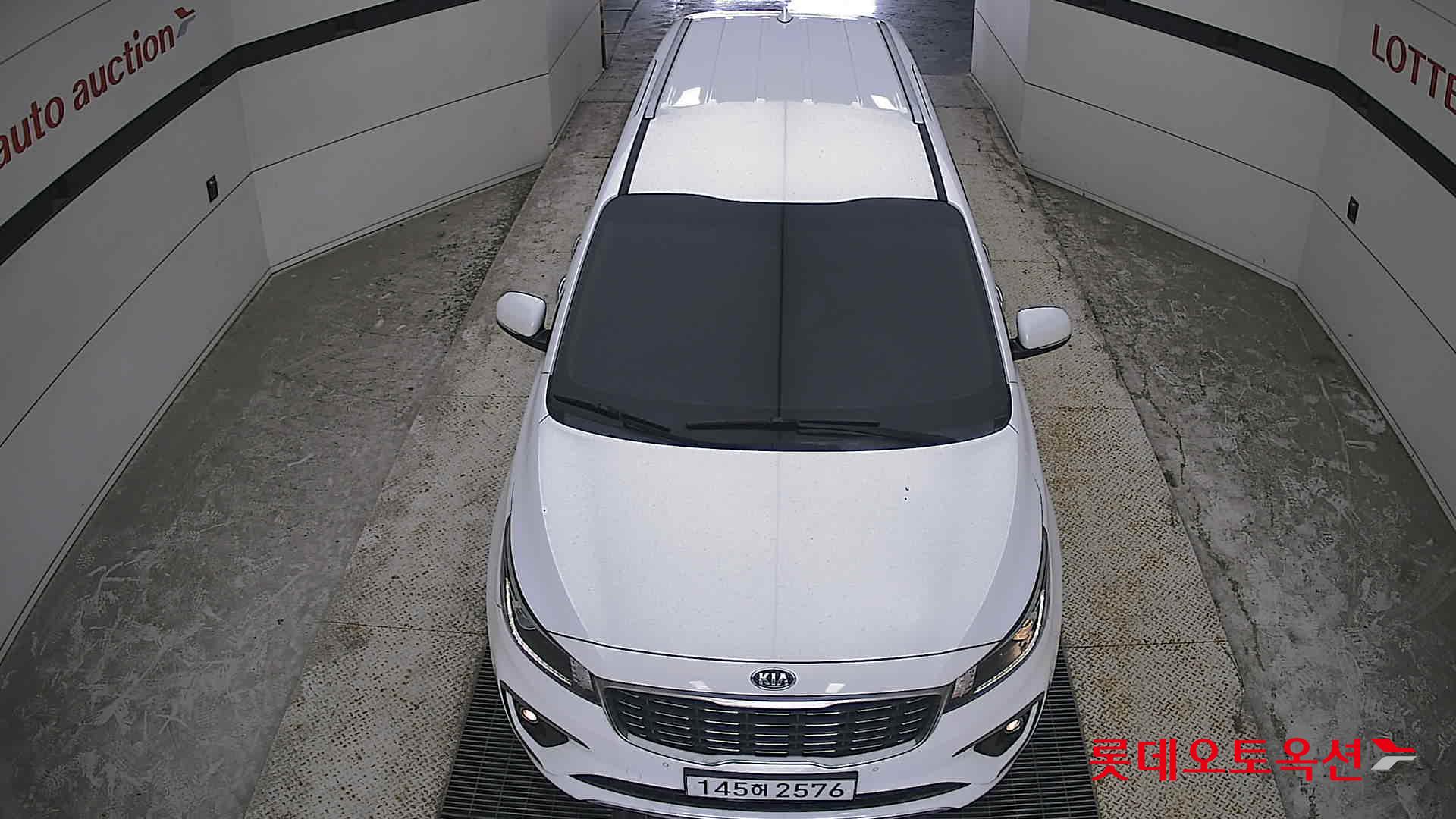2020 - kia carnival