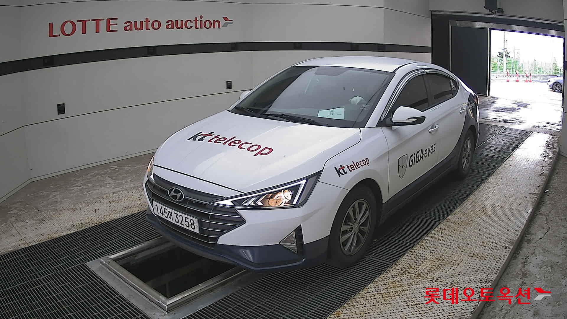2020 - hyundai avante