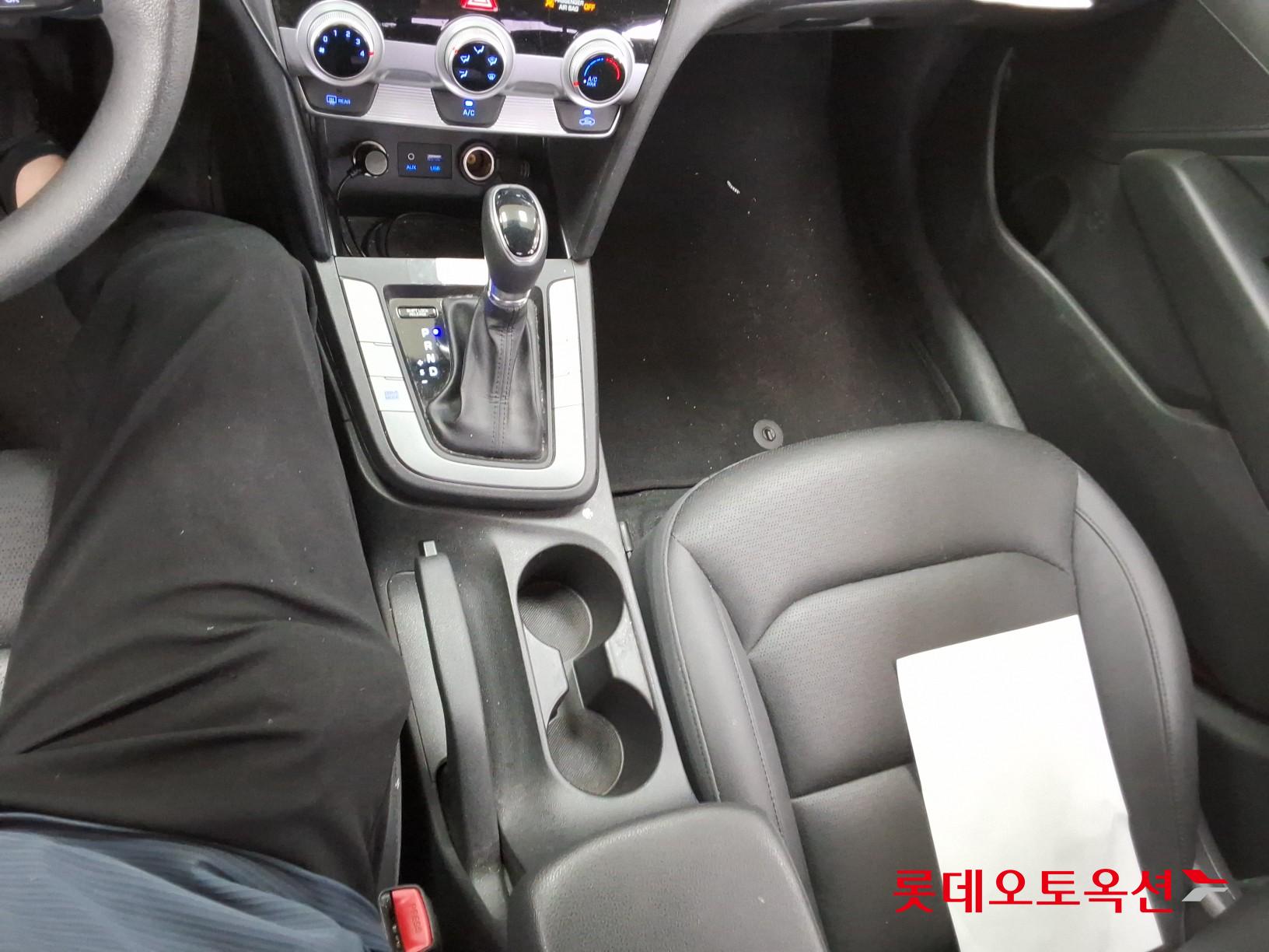 2020 - hyundai avante