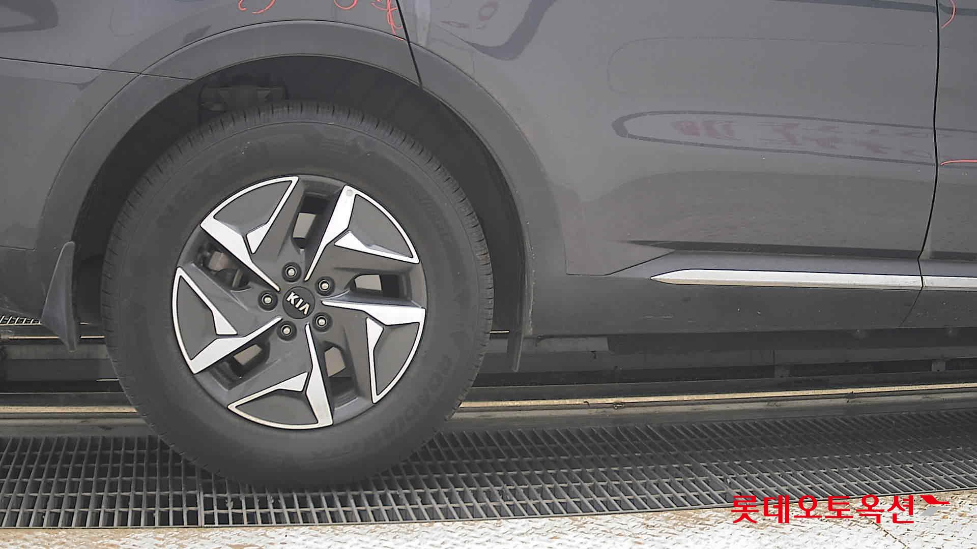 2021 - kia sorento